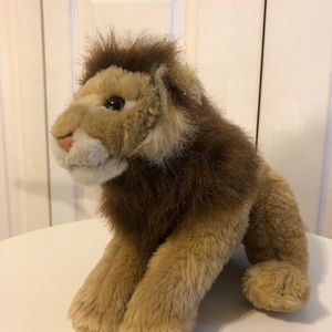 Lion plush toy 🦁